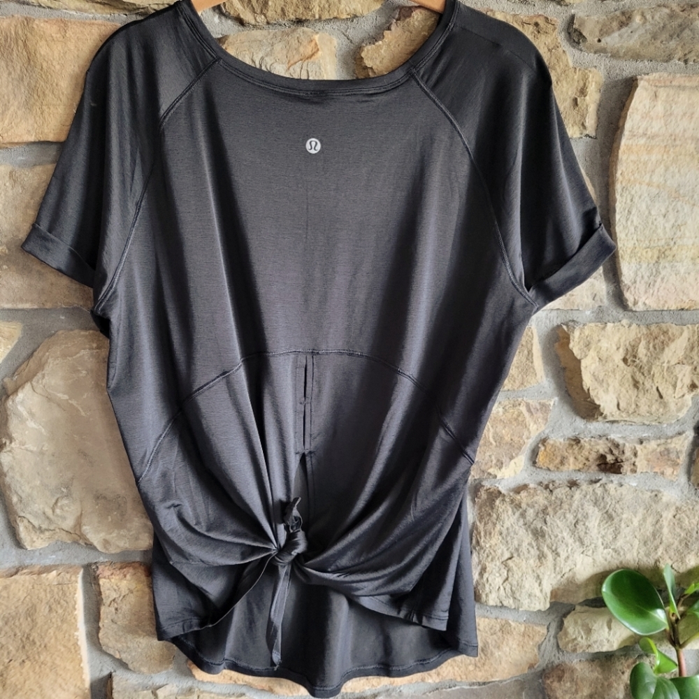 Lululemon Tied & True Tee Black 10
